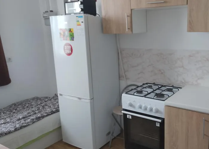 Nea Iskra Vyletska Berezhanska Street * Leópolis