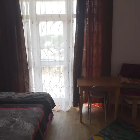 Nea Iskra Vyletska Berezhanska Street Appartement *