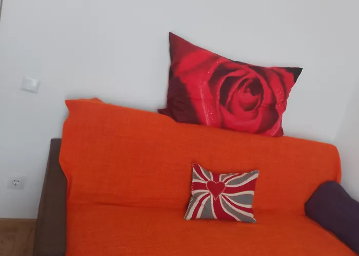 Nea Iskra Vyletska Berezhanska Street Apartment *